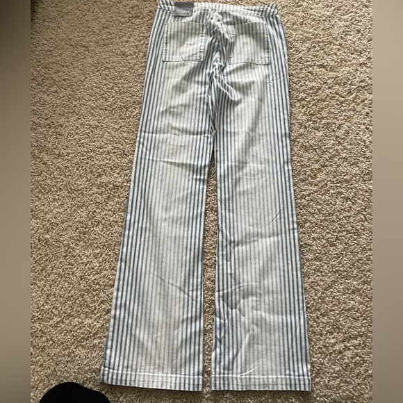 Women’s Striped Flare Pant - Picture 7 of 8